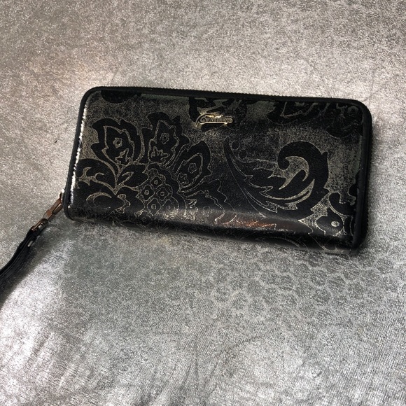 Arts Eye zip around wallet. Excellent condition. Silver and black leather. - Picture 1 of 10